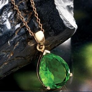 Stauer Gold and Green Helenite Necklace
